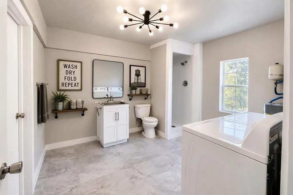 Photo 30 — 21201 E Sixth Street, Hinton, OK 73047