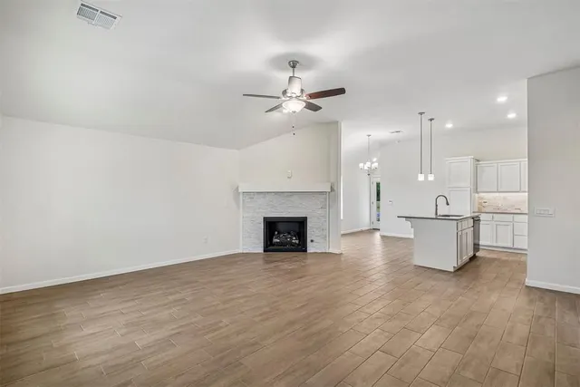 Photo 6 — 1117 Redwood Creek Drive, Yukon, OK 73099