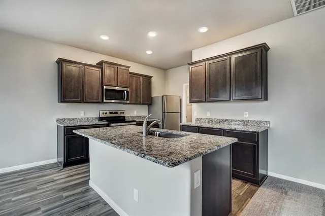 Photo 3 — 1926 Redwood Lane, El Reno, OK 73036