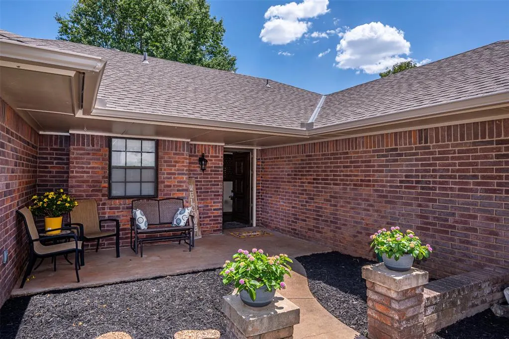 Photo 2 — 5807 E Tyler Drive, Tuttle, OK 73089