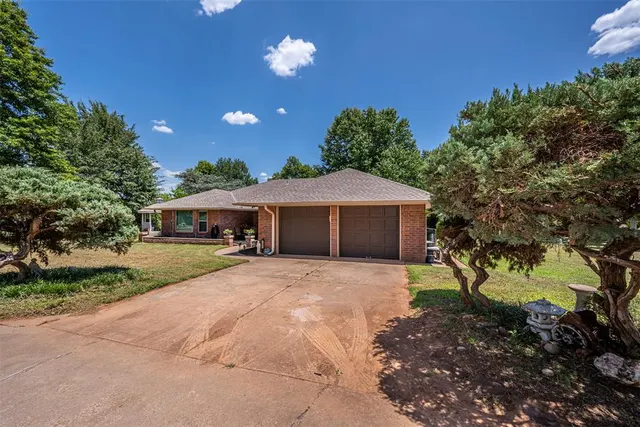 Photo 6 — 5807 E Tyler Drive, Tuttle, OK 73089