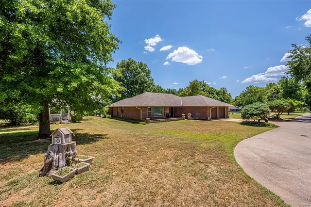 Photo 7 — 5807 E Tyler Drive, Tuttle, OK 73089