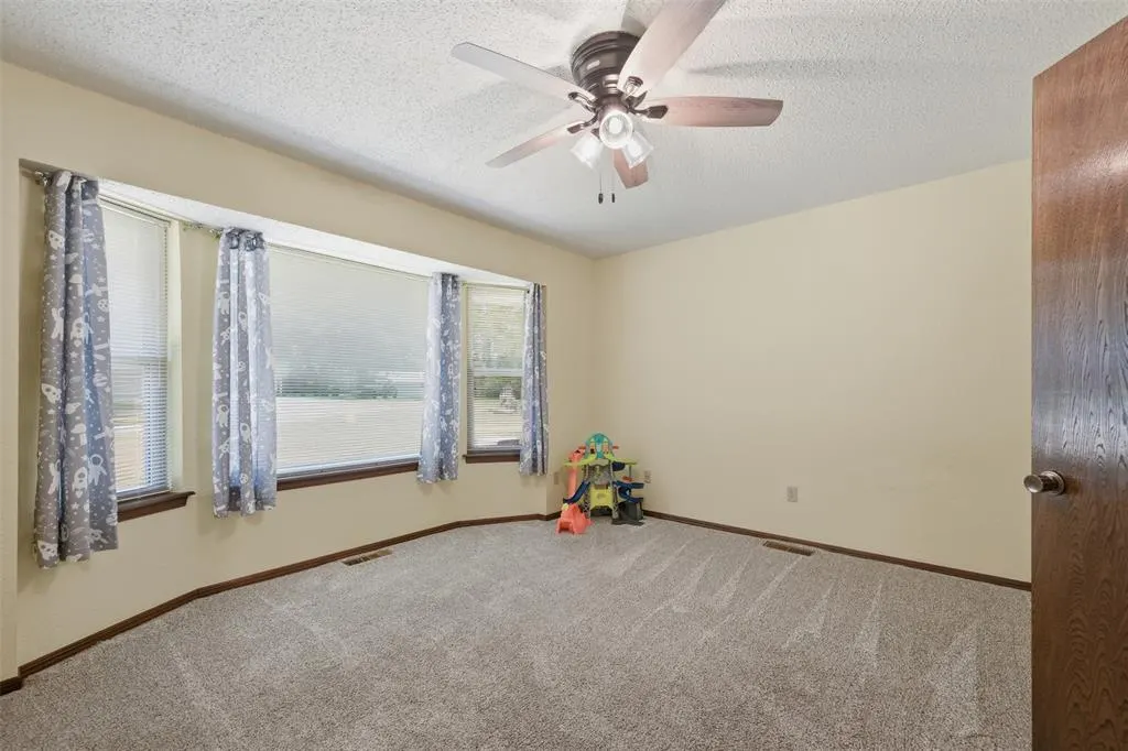 Photo 37 — 5807 E Tyler Drive, Tuttle, OK 73089