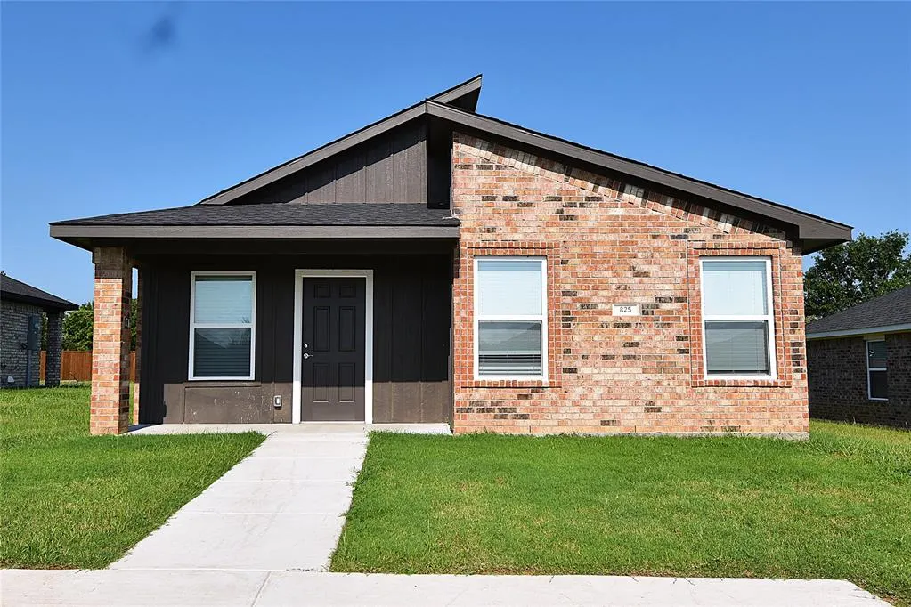 Front exterior — 825 Elm Street, Seminole, OK 74868