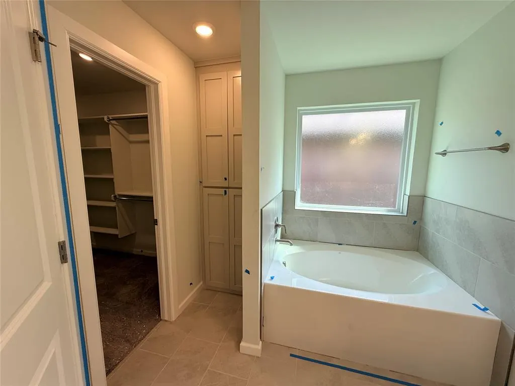 Photo 7 — 13916 Mondello Lane, Oklahoma City, OK 73170