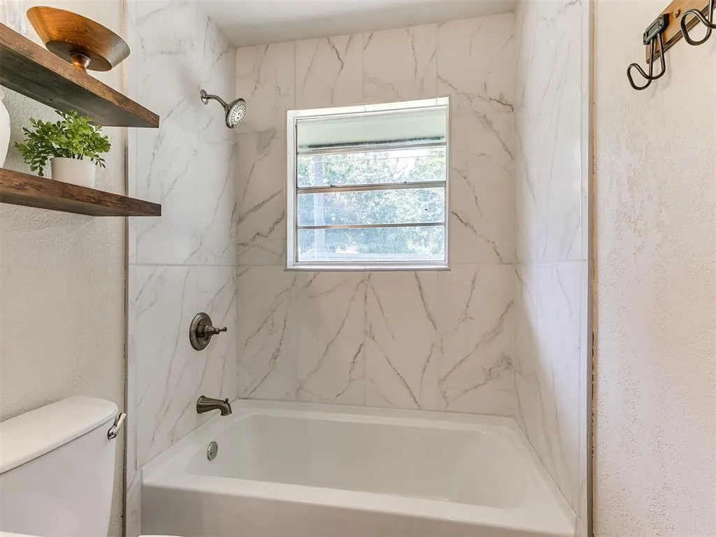 Photo 18 — 2202 Louise Lane, Norman, OK 73071
