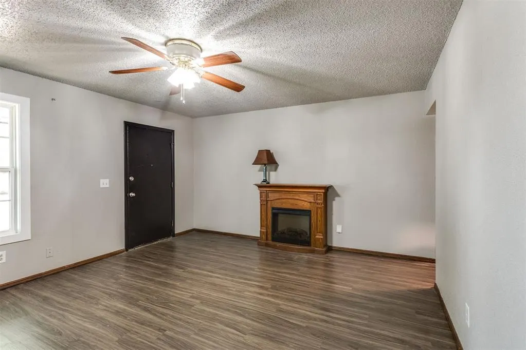 Photo 8 — 12321 Southgate Drive, Yukon, OK 73099