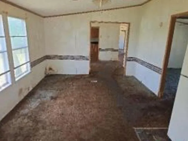 Photo 4 — 401 E 1st Street, Foss, OK 73647