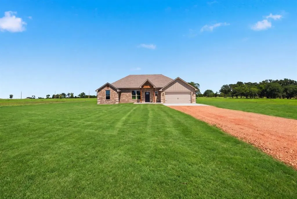 Front exterior — 40155 Green Prairie, Wanette, OK 74878