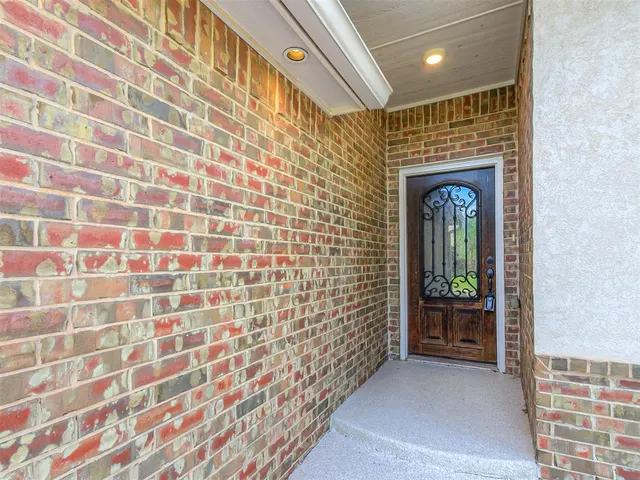 Photo 2 — 16233 Josiah Place, Edmond, OK 73013