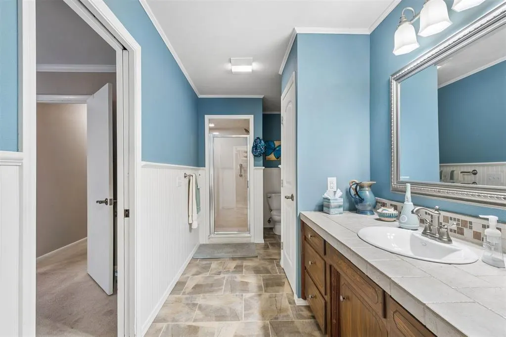 Photo 25 — 9409 SILVER LAKE Drive, Oklahoma City, OK 73162-7526