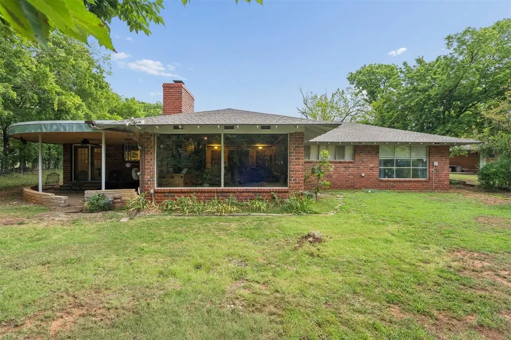 Photo 33 — 9409 SILVER LAKE Drive, Oklahoma City, OK 73162-7526