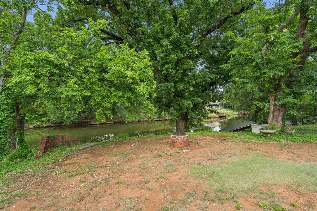 Photo 34 — 9409 SILVER LAKE Drive, Oklahoma City, OK 73162-7526