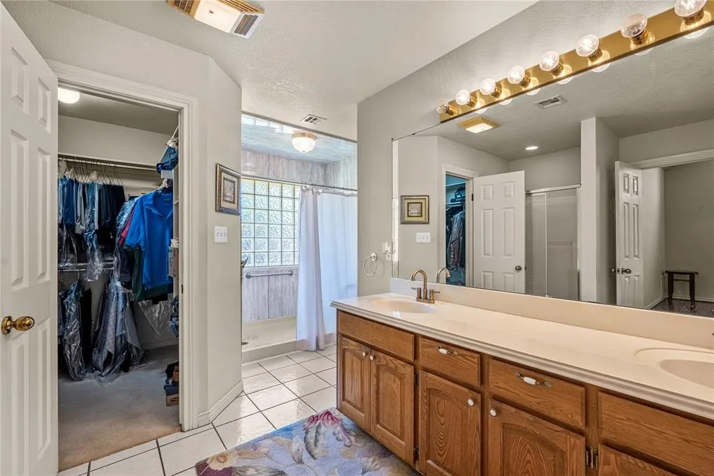 Photo 12 — 11 NW Sandy Trail Lane, Lawton, OK 73505