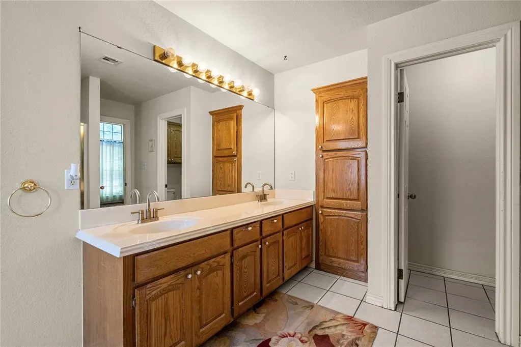 Photo 13 — 11 NW Sandy Trail Lane, Lawton, OK 73505