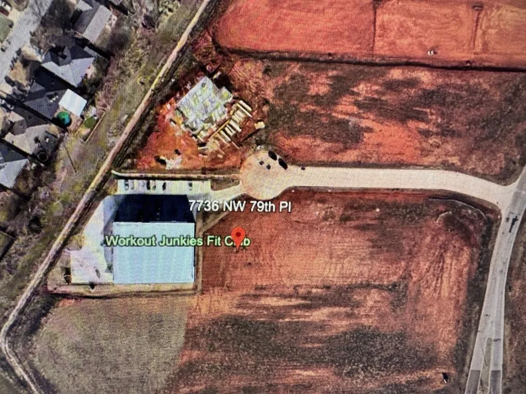 Photo 3 — 7736 NW 79th Place, Oklahoma City, OK 73132
