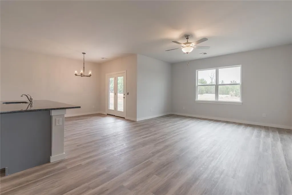 Photo 7 — 5260 Bluestem Avenue, Guthrie, OK 73044