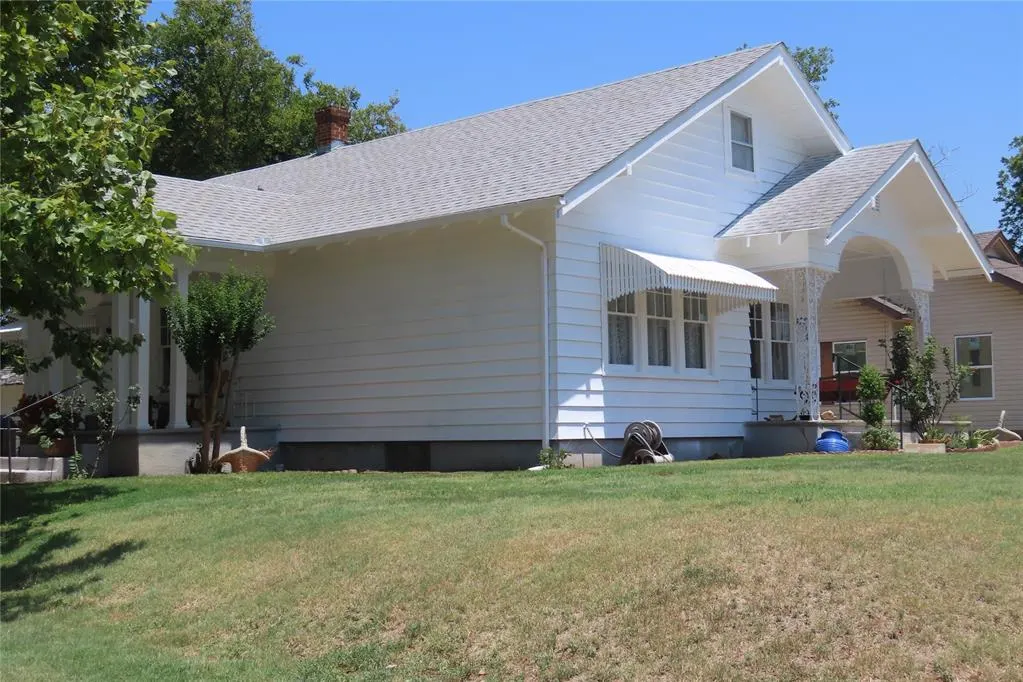 Photo 2 — 1228 W Florida Avenue, Chickasha, OK 73018