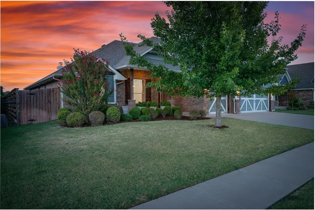 Photo 2 — 8621 NW 127th Street, Oklahoma City, OK 73142