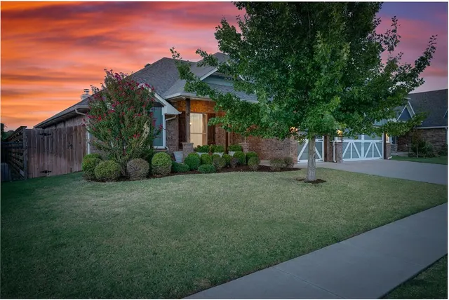 Photo 2 — 8621 NW 127th Street, Oklahoma City, OK 73142