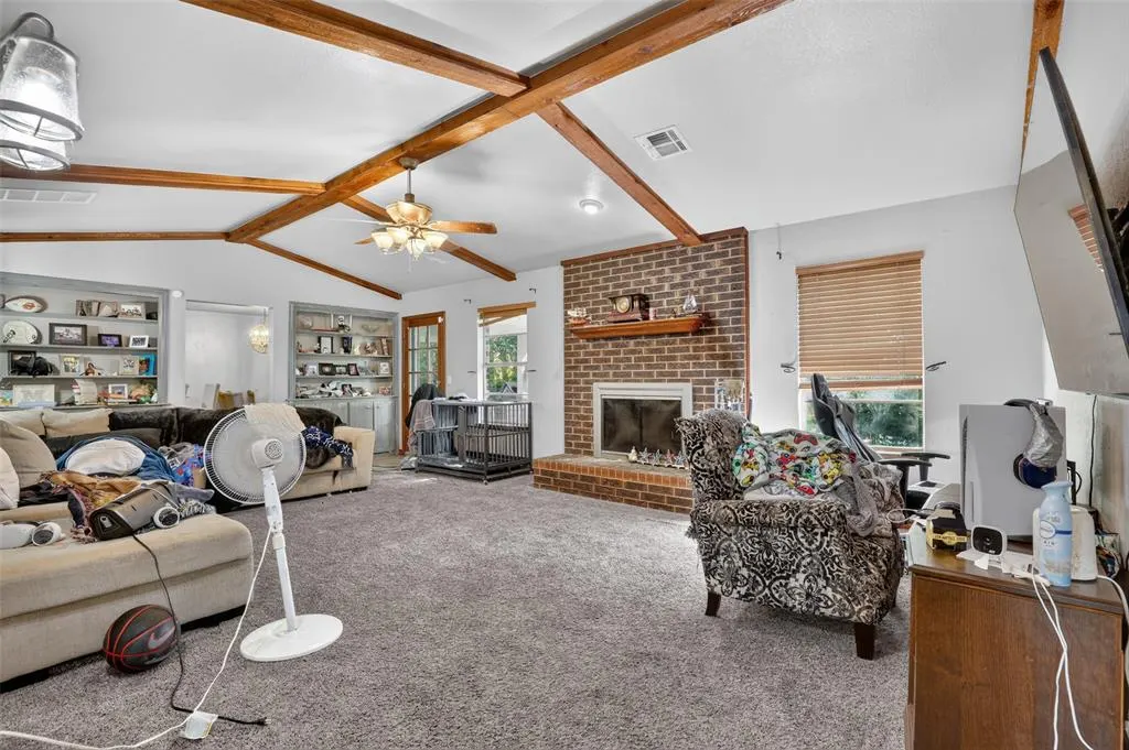 Photo 4 — 3012 N Meadowood Drive, Oklahoma City, OK 73110