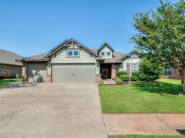 Front exterior — 4901 Wister Lane, Edmond, OK 73025