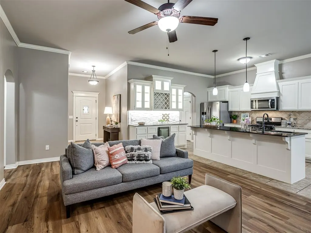 Photo 8 — 4901 Wister Lane, Edmond, OK 73025