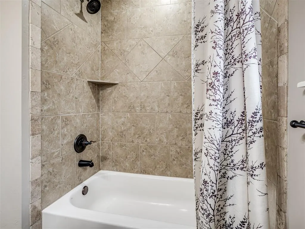 Photo 29 — 4901 Wister Lane, Edmond, OK 73025
