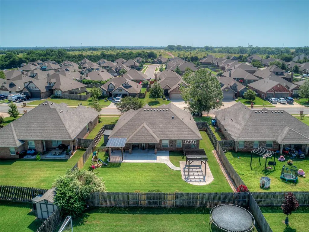 Photo 43 — 4901 Wister Lane, Edmond, OK 73025