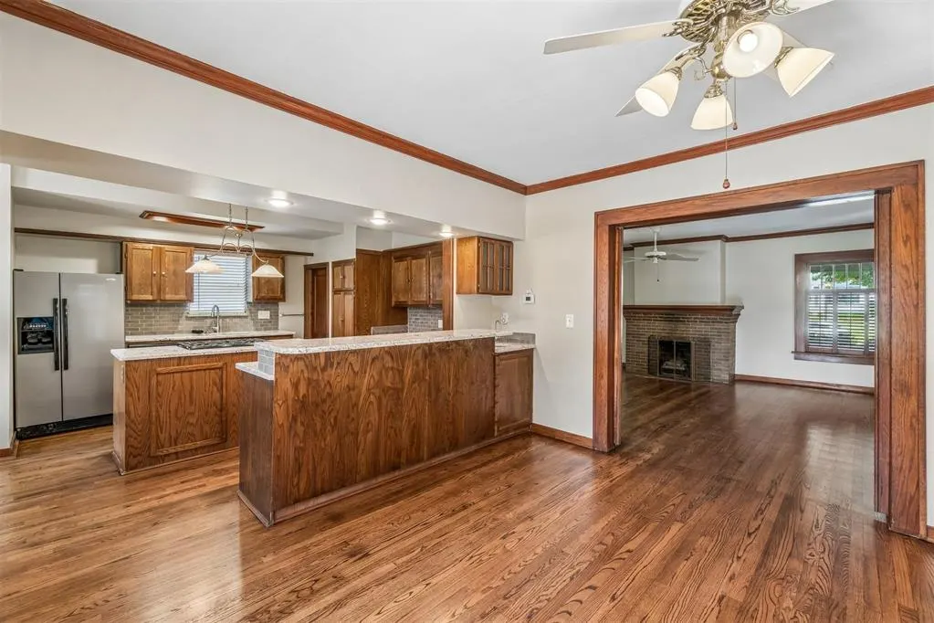 Photo 9 — 208 NW 17th Street, Oklahoma City, OK 73103