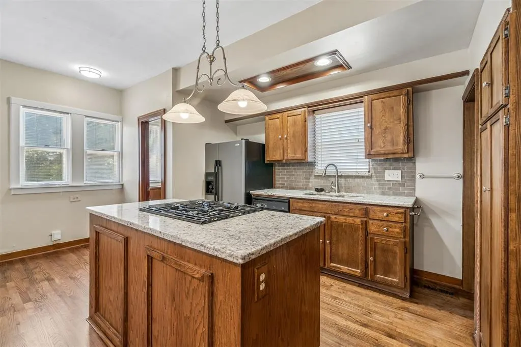 Photo 12 — 208 NW 17th Street, Oklahoma City, OK 73103