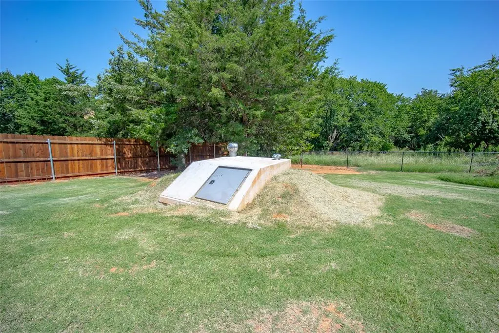 Photo 42 — 20833 230th Street, Washington, OK 73093
