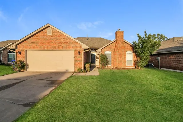 Front exterior — 2809 Victoria Drive, Norman, OK 73072