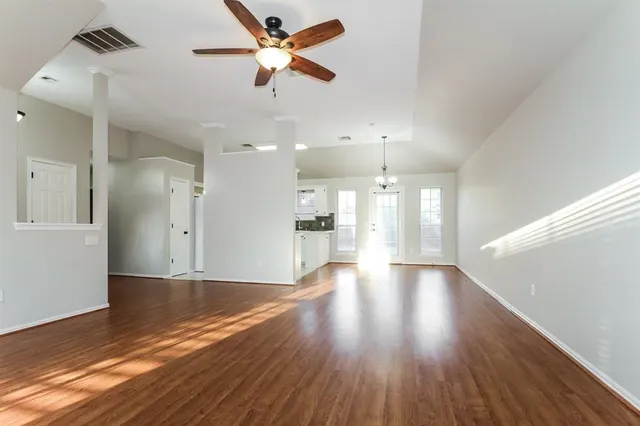 Photo 3 — 2809 Victoria Drive, Norman, OK 73072