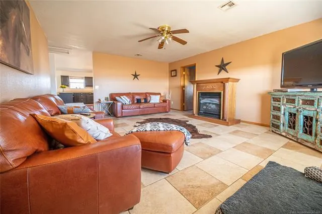 Photo 11 — 37588 Coker Road, Asher, OK 74826