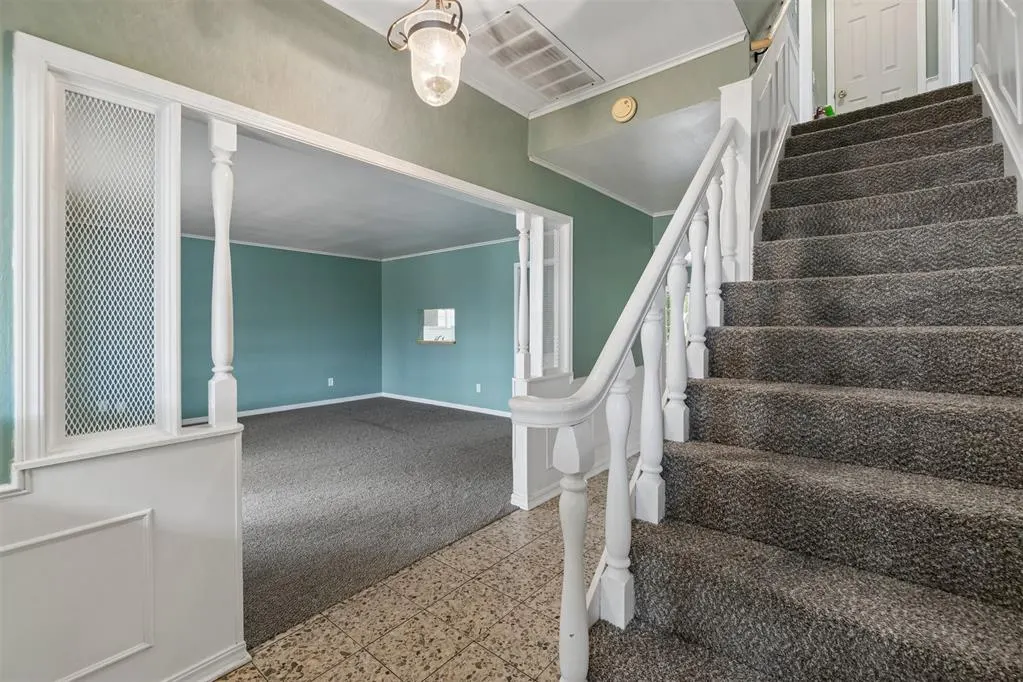 Photo 4 — 3705 N Cromwell Avenue, Oklahoma City, OK 73112