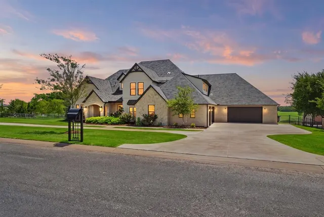 Photo 2 — 21577 Villagio Drive, Edmond, OK 73012