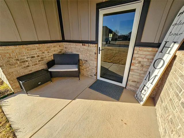 Photo 2 — 13525 NW 1st Terrace, Yukon, OK 73099