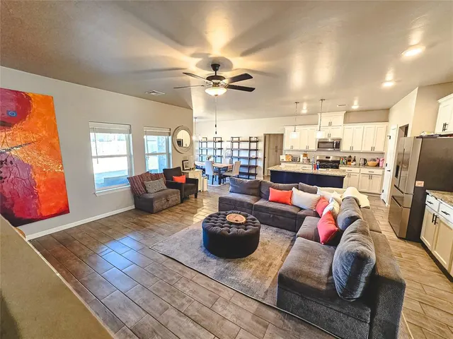 Photo 8 — 13525 NW 1st Terrace, Yukon, OK 73099