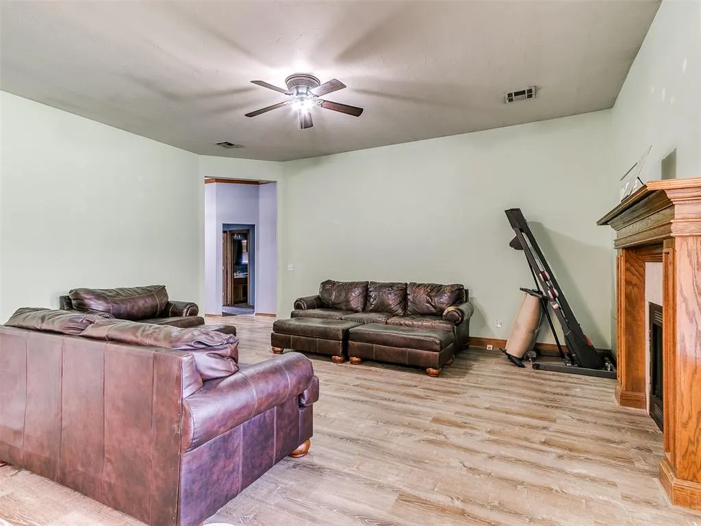 Photo 27 — 341 E Plantation Terrace, Mustang, OK 73064