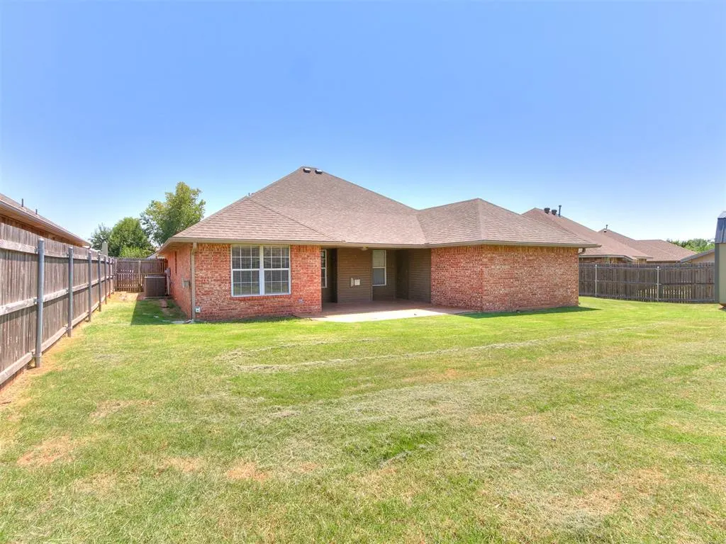 Photo 43 — 341 E Plantation Terrace, Mustang, OK 73064