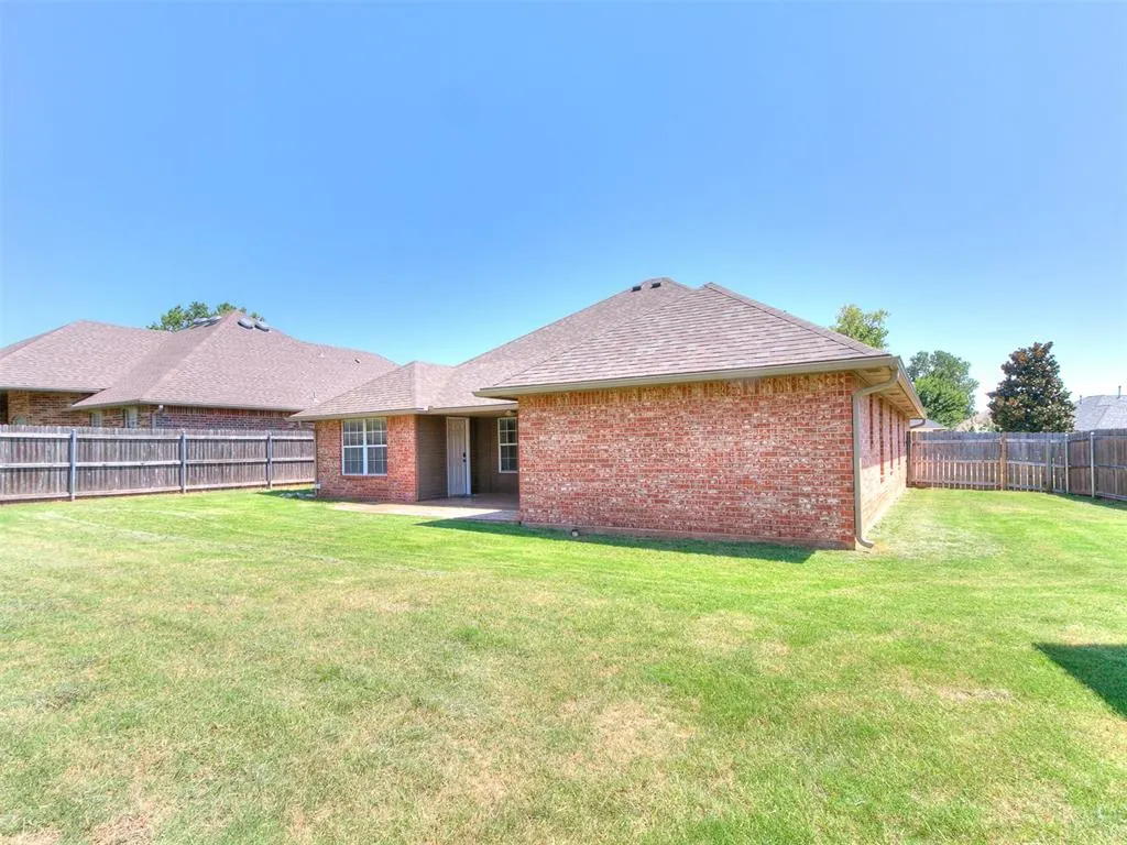 Photo 44 — 341 E Plantation Terrace, Mustang, OK 73064