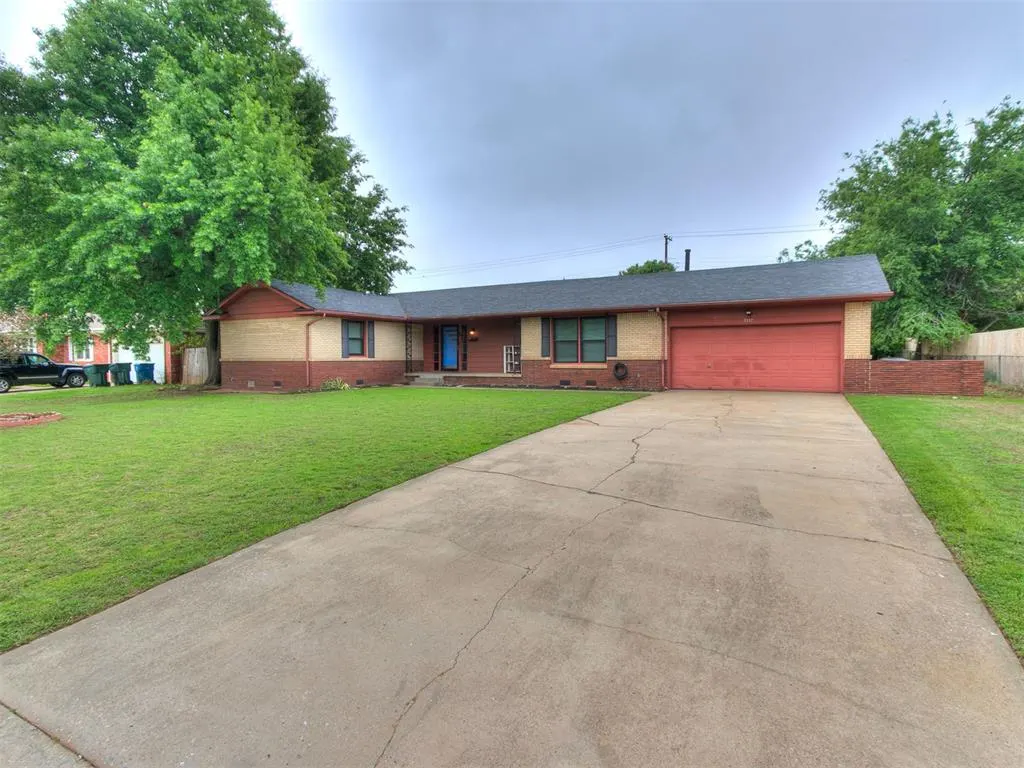 Photo 2 — 3117 Mockingbird Lane, Oklahoma City, OK 73110