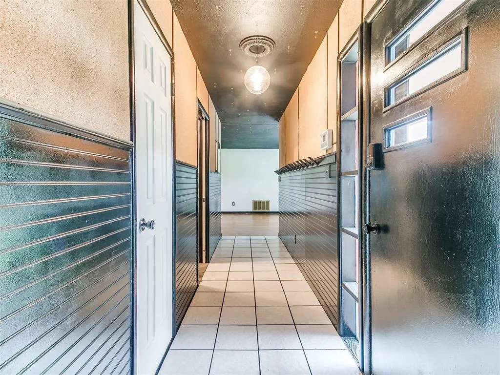 Photo 7 — 3117 Mockingbird Lane, Oklahoma City, OK 73110