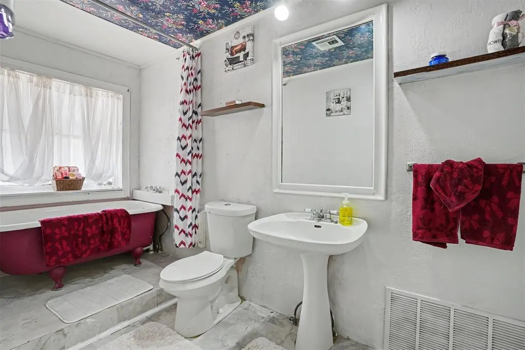 Photo 27 — 110 W Davis Street, Tipton, OK 73570