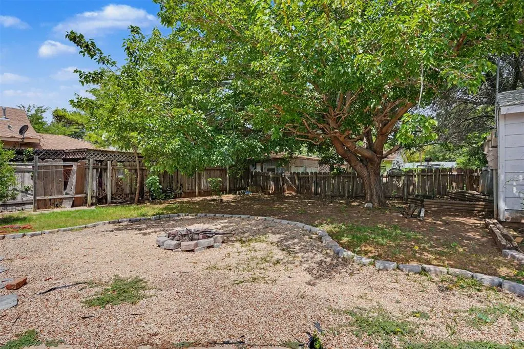 Photo 35 — 110 W Davis Street, Tipton, OK 73570