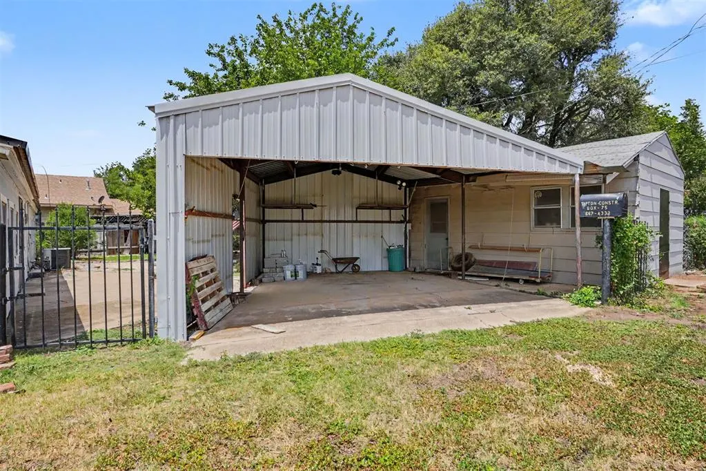 Photo 36 — 110 W Davis Street, Tipton, OK 73570
