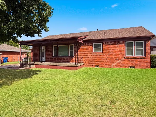 Photo 2 — 1411 S Reno Avenue, El Reno, OK 73036