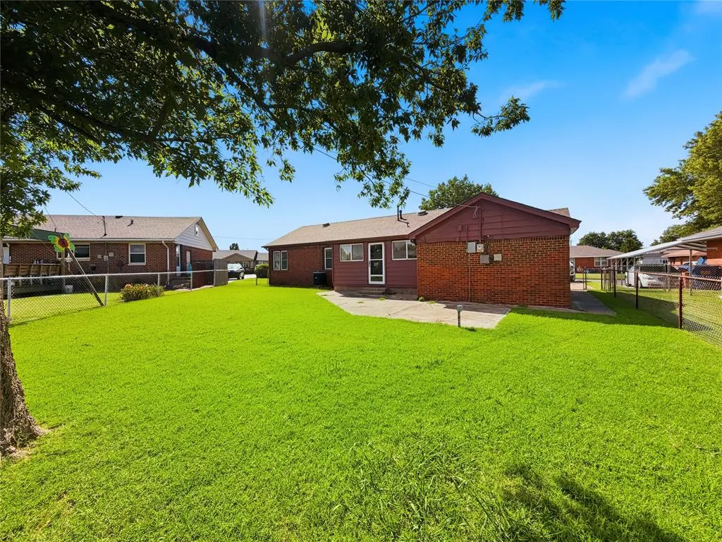 Photo 18 — 1411 S Reno Avenue, El Reno, OK 73036