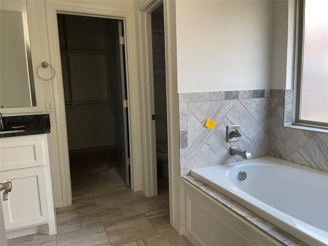 Photo 3 — 1637 NE 35th Street, Oklahoma City, OK 73160